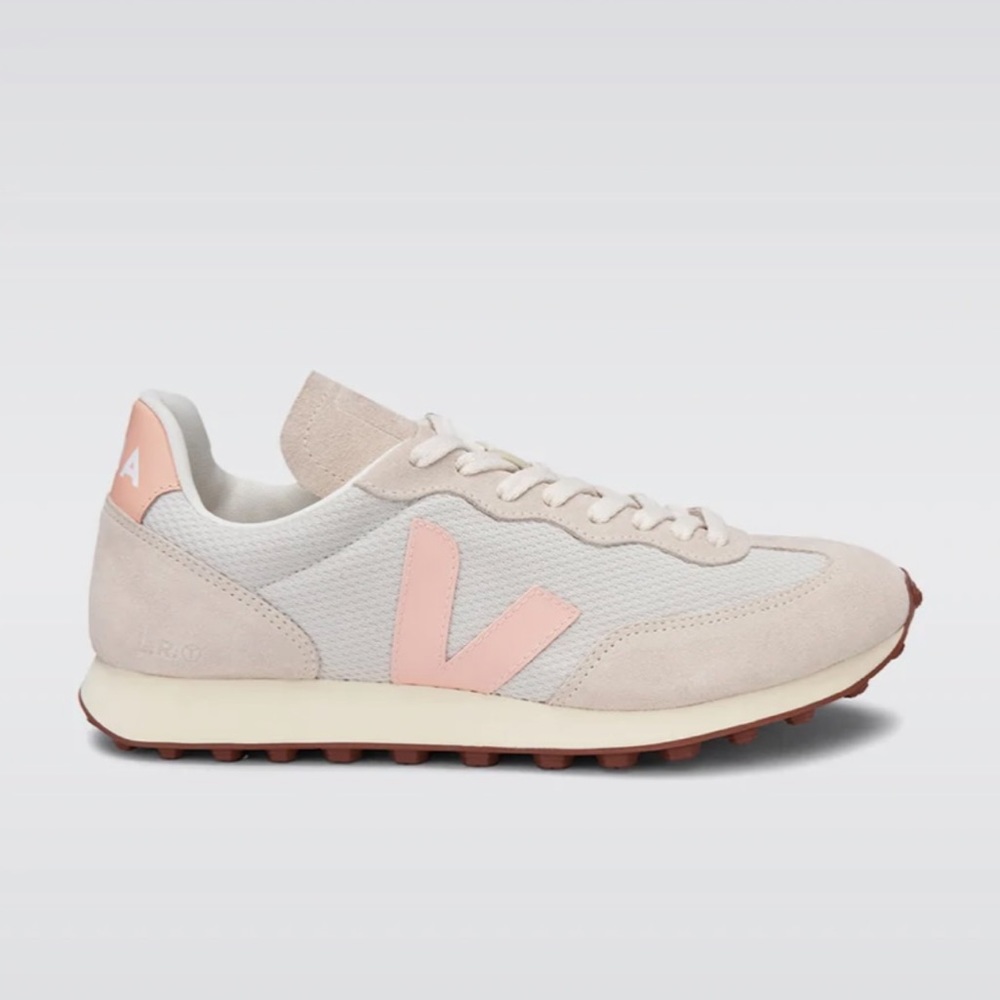 Veja Rio Branco in Peach Bellini Size 40